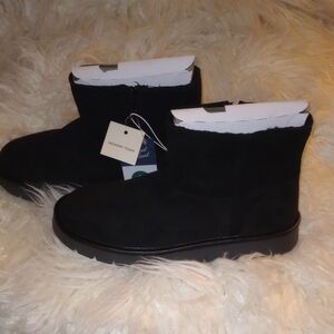 🆕👢Universal May Suede Boots - Black, Black, Sz 9